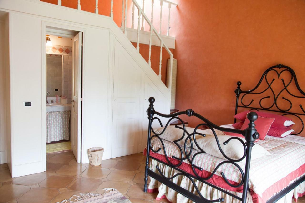 לינה וארוחת בוקר Olgiata Borgo Del Gelso מראה חיצוני תמונה